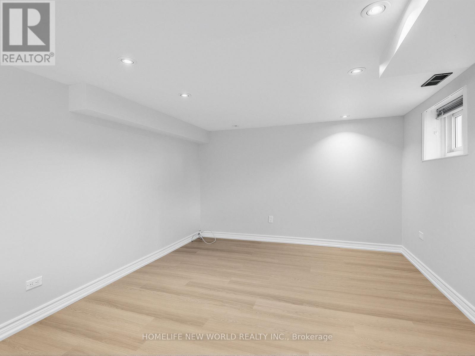 Lower - 41 Binswood Avenue, Toronto, Ontario  M4C 3N6 - Photo 3 - E13028162