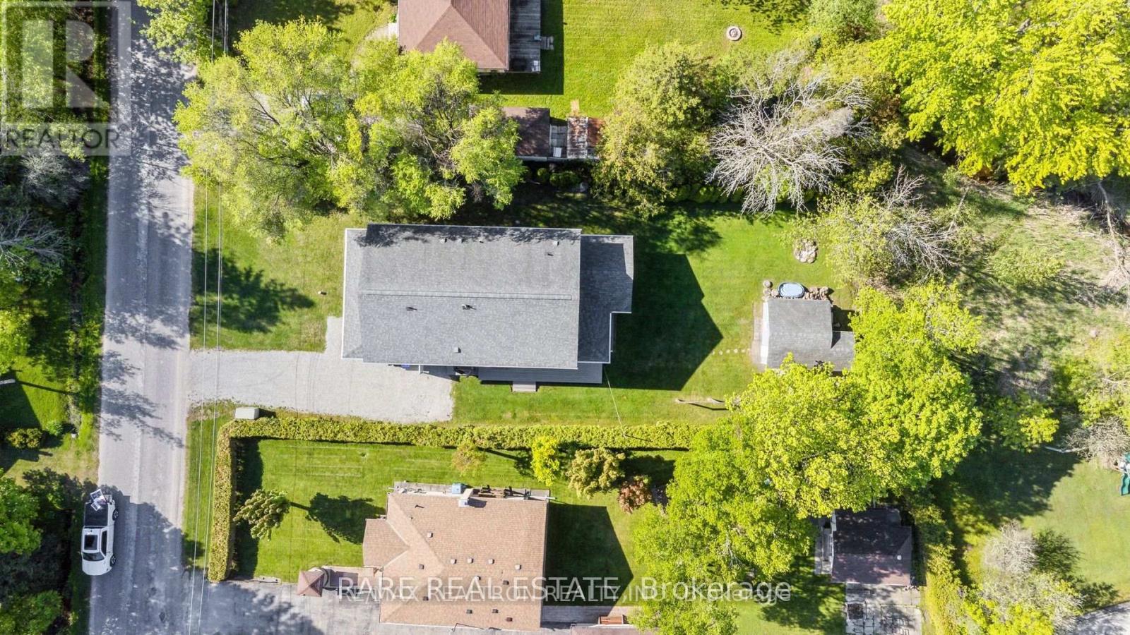 1231 Temple Avenue, Innisfil, Ontario  L0L 1C0 - Photo 9 - N12938312