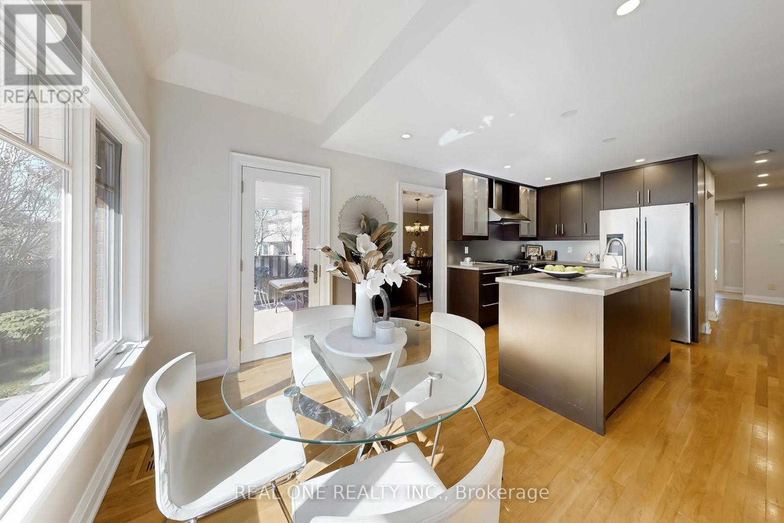 113 Longwater Chase, Markham (Unionville), Ontario  L3R 4A9 - Photo 17 - N13028136