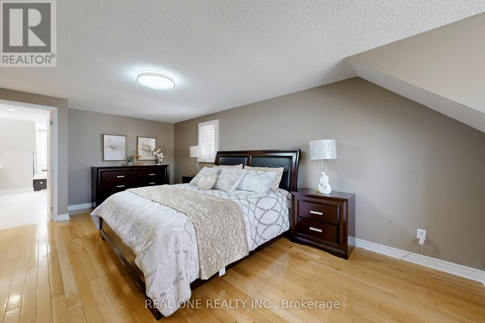 113 Longwater Chase, Markham (Unionville), Ontario  L3R 4A9 - Photo 32 - N13028136