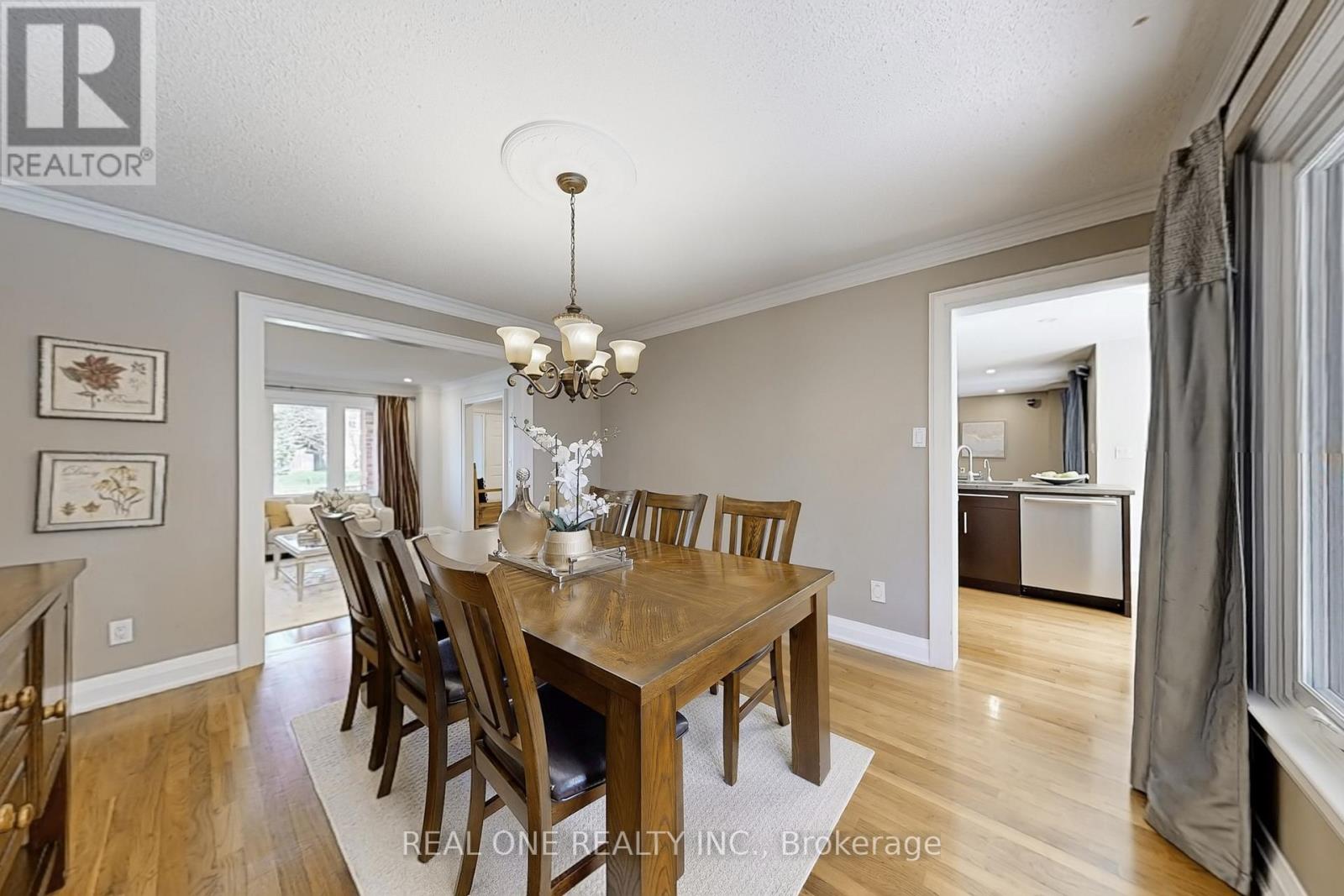 113 Longwater Chase, Markham (Unionville), Ontario  L3R 4A9 - Photo 8 - N13028136