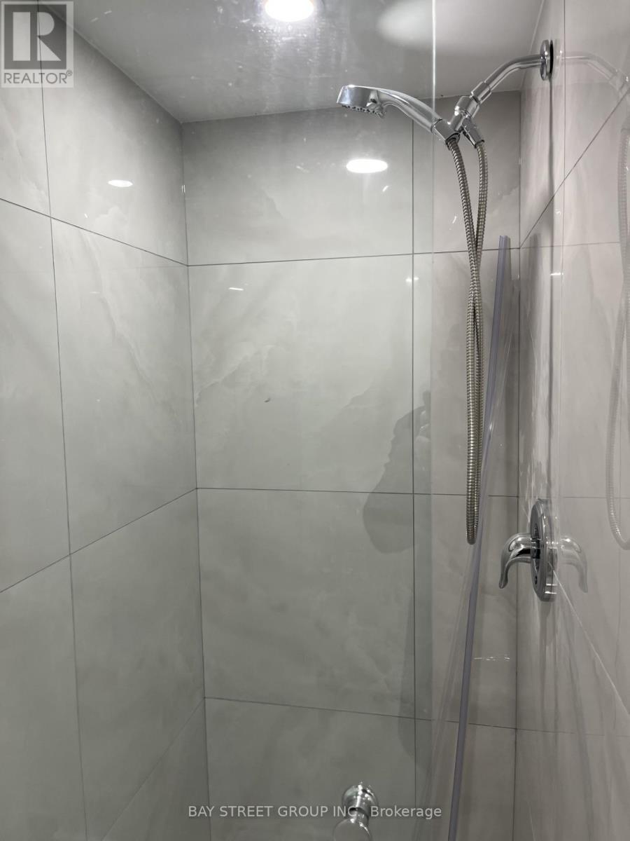 114 Mill (Lower) Street N, Brampton, Ontario  L6X 2N9 - Photo 8 - W13028168