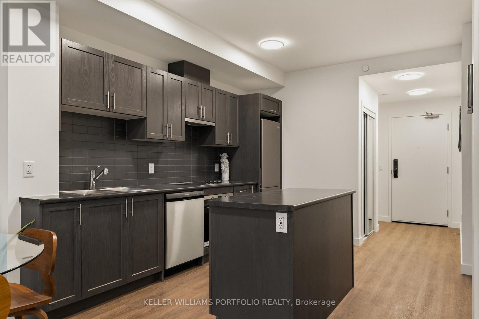 1019 - 461 Green Road, Hamilton, Ontario  L8E 5B4 - Photo 2 - X13028144