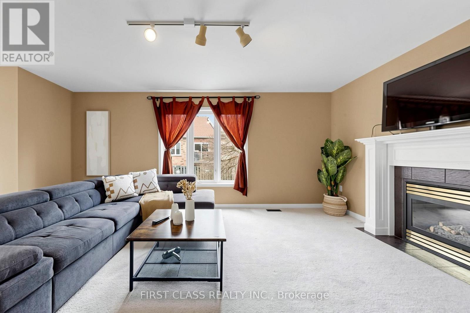 11 Diamond Court, Hamilton, Ontario  L9C 7V5 - Photo 12 - X13028152