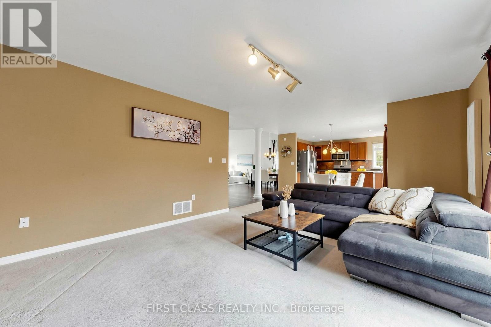 11 Diamond Court, Hamilton, Ontario  L9C 7V5 - Photo 14 - X13028152