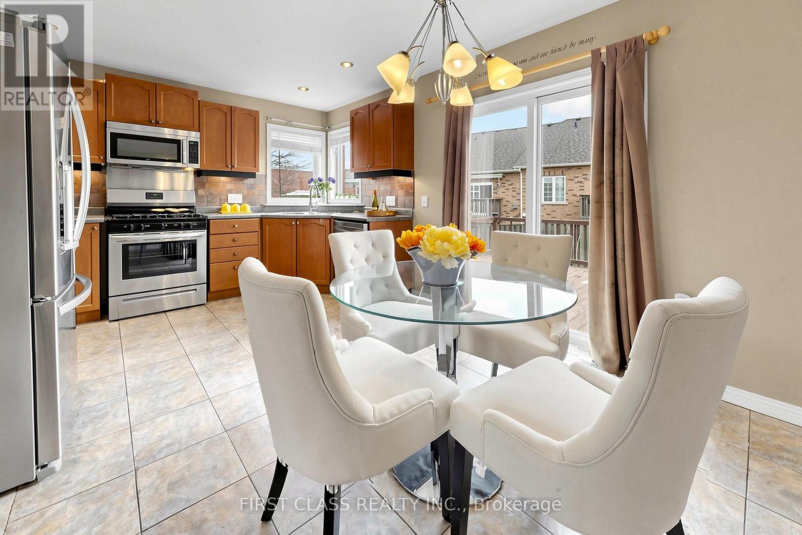 11 Diamond Court, Hamilton, Ontario  L9C 7V5 - Photo 21 - X13028152