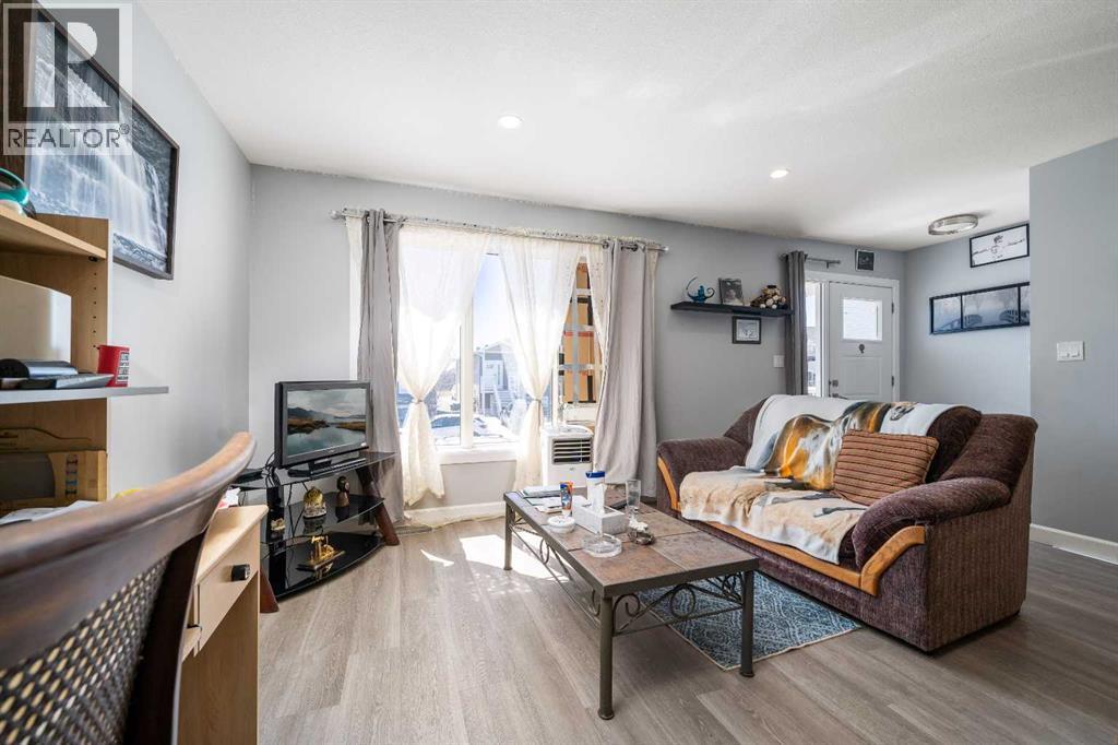 A & B, 17 & 21 Sage Brush Avenue, Taber, Alberta  T1G 0E8 - Photo 28 - A2301506