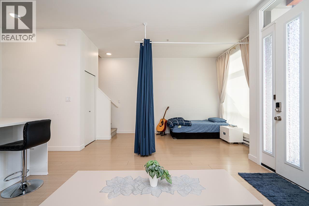 5423 Lougheed Highway, Burnaby, British Columbia  V5B 0B4 - Photo 4 - R3114155