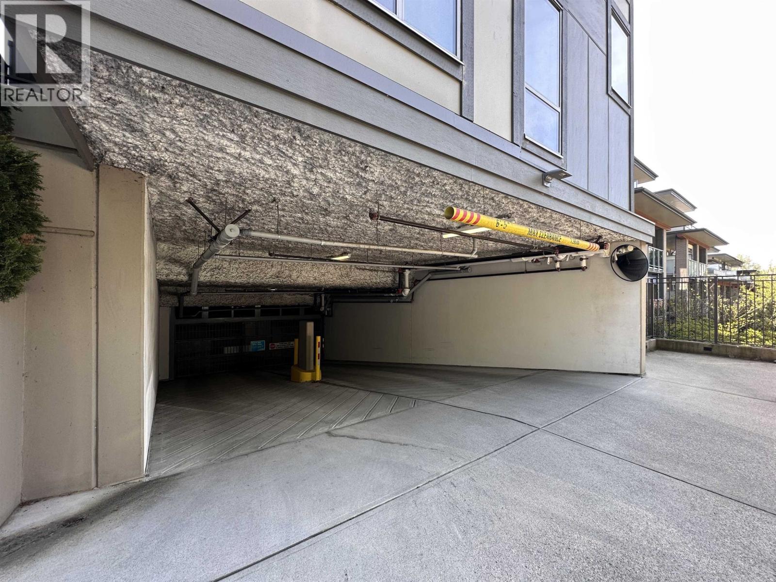 5423 Lougheed Highway, Burnaby, British Columbia  V5B 0B4 - Photo 22 - R3114155