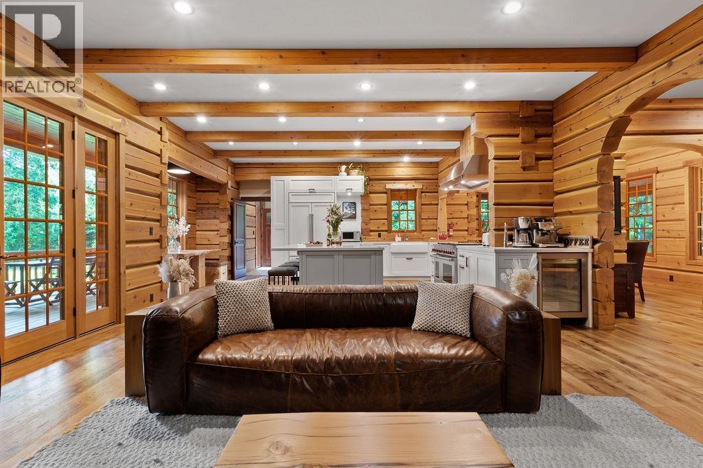 1710 Highway 99, Pemberton, British Columbia  V0N 2L0 - Photo 2 - R3103714