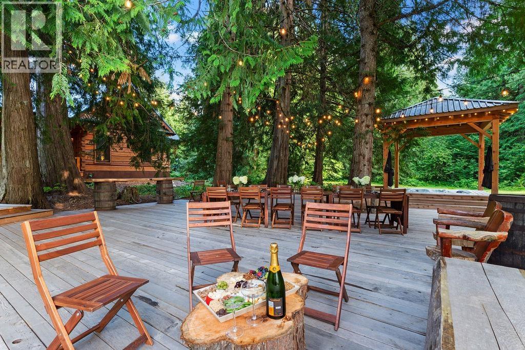 1710 Highway 99, Pemberton, British Columbia  V0N 2L0 - Photo 27 - R3103714