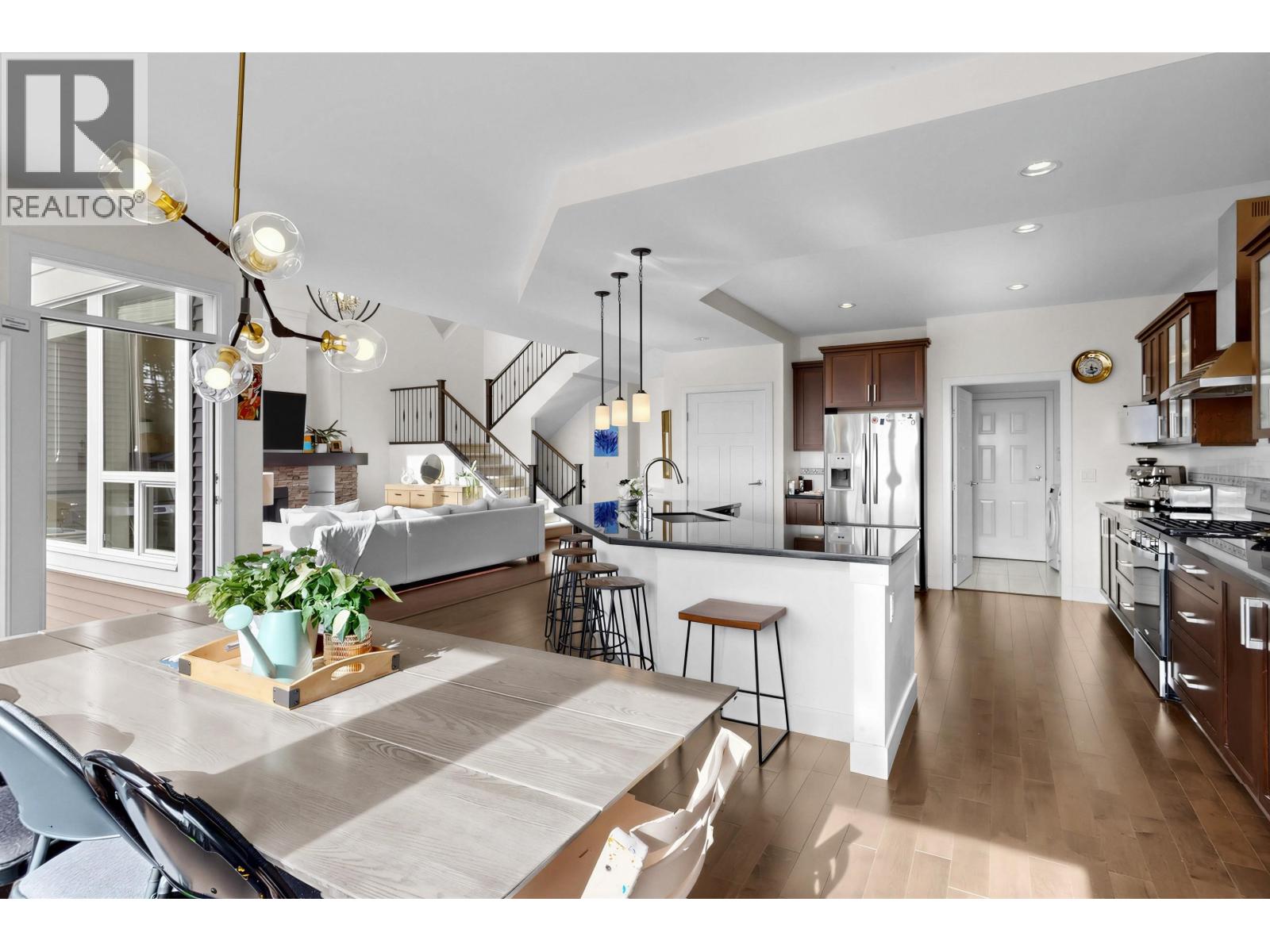 3492 Bishop Place, Coquitlam, British Columbia  V3E 0K2 - Photo 13 - R3096439