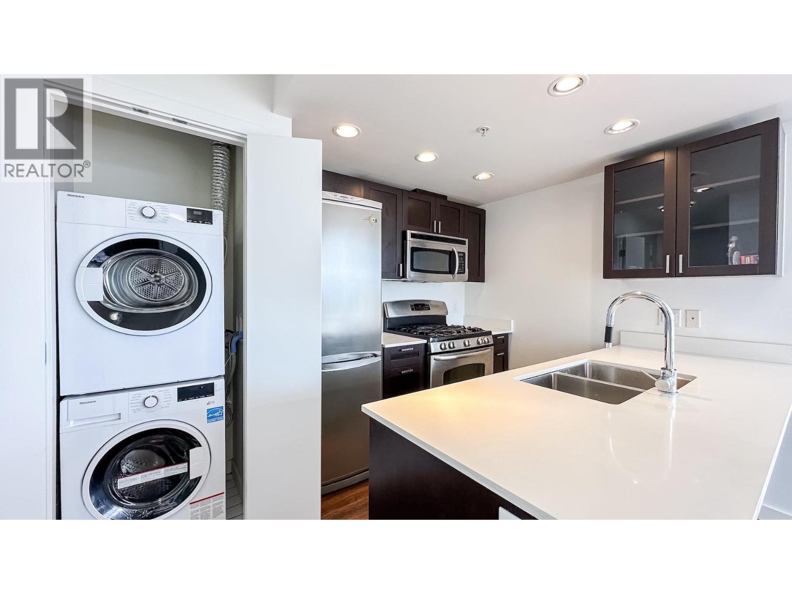 1107 4815 Eldorado Mews, Vancouver, British Columbia  V5R 0B2 - Photo 15 - R3114243