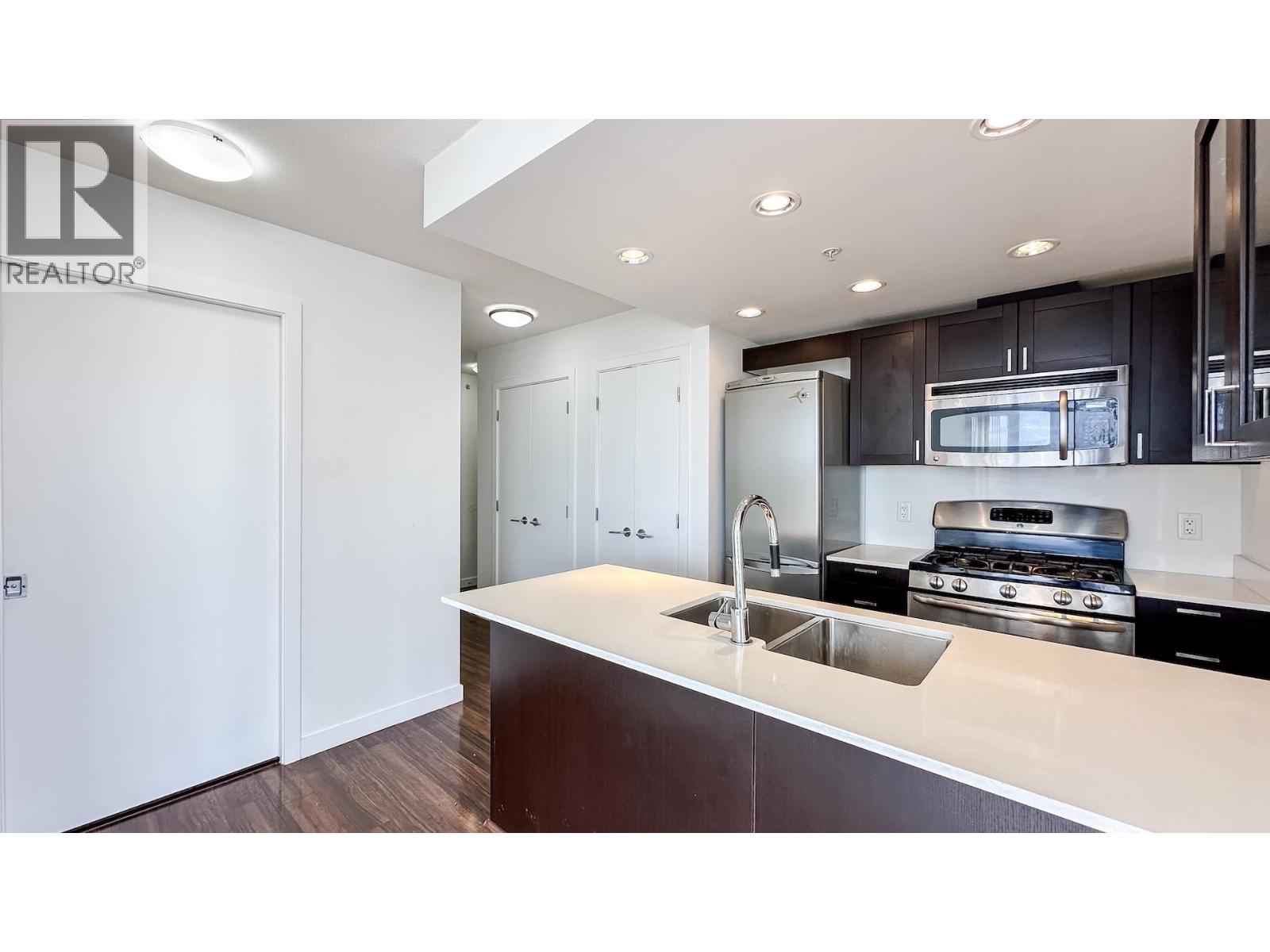 1107 4815 Eldorado Mews, Vancouver, British Columbia  V5R 0B2 - Photo 8 - R3114243