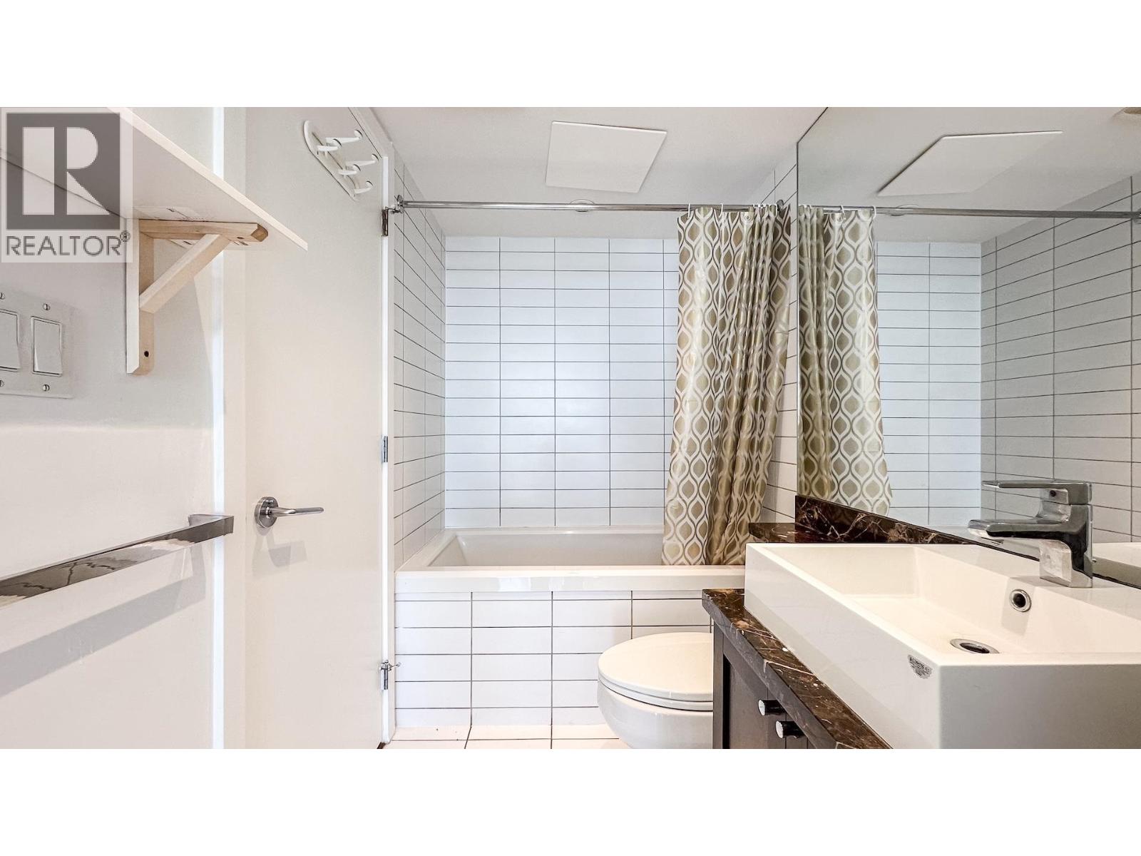 1107 4815 Eldorado Mews, Vancouver, British Columbia  V5R 0B2 - Photo 12 - R3114243