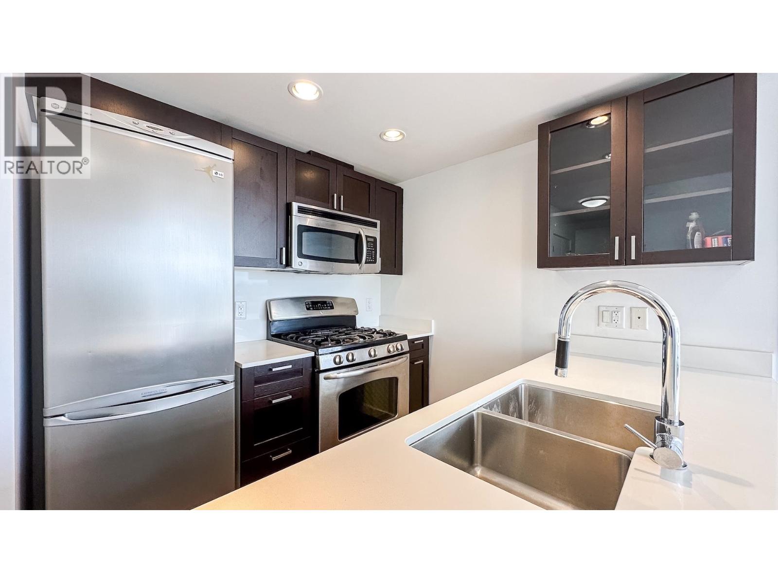 1107 4815 Eldorado Mews, Vancouver, British Columbia  V5R 0B2 - Photo 9 - R3114243