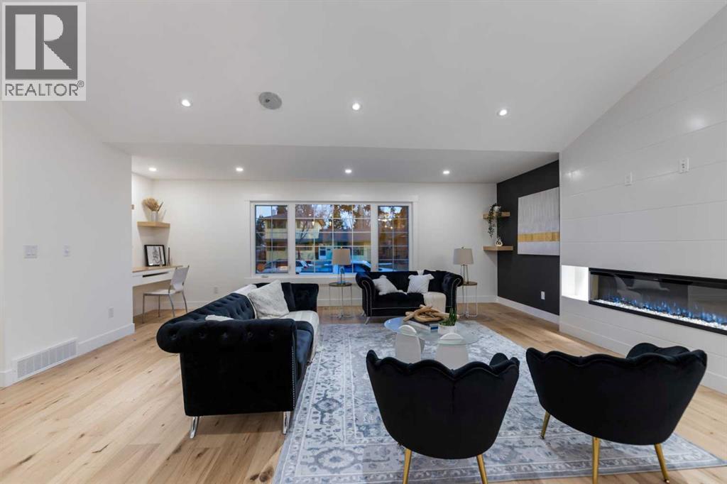 1024 Lake Christina Way Se, Calgary, Alberta  T2J 2R3 - Photo 10 - A2300671