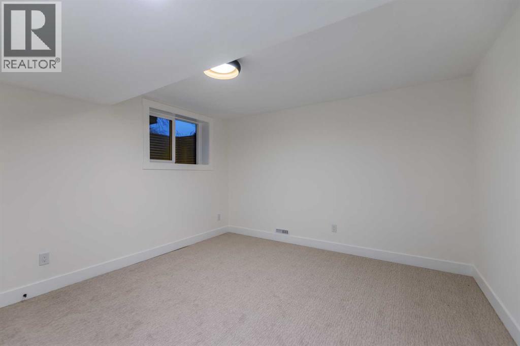 1024 Lake Christina Way Se, Calgary, Alberta  T2J 2R3 - Photo 35 - A2300671