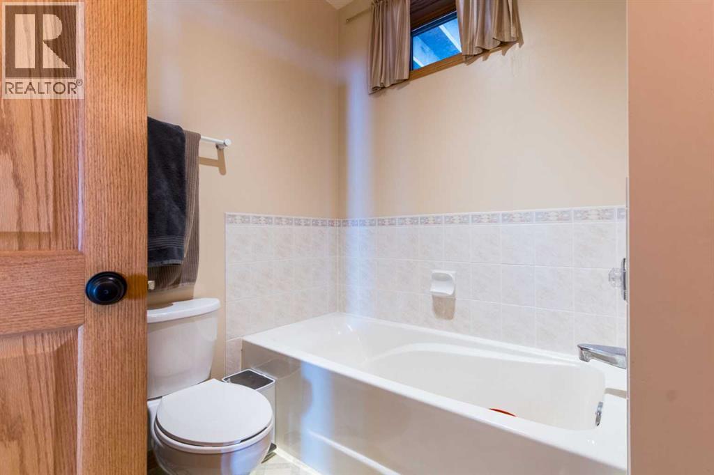 266 Country Lane Drive, Rural Rocky View County, Alberta  T3Z 1J4 - Photo 26 - A2302168