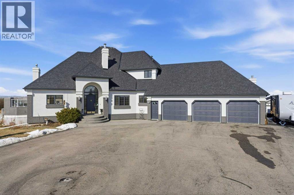 266 Country Lane Drive, Rural Rocky View County, Alberta  T3Z 1J4 - Photo 2 - A2302168