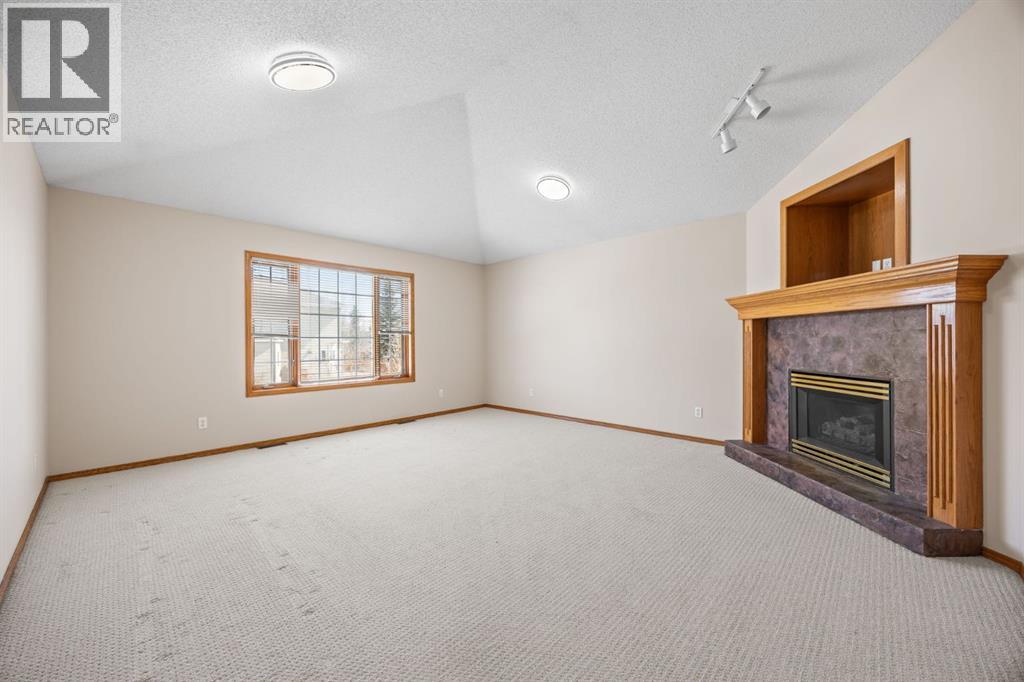 119 Valley Glen Bay NW, Calgary, Alberta  T3B 5P9 - Photo 18 - A2303270