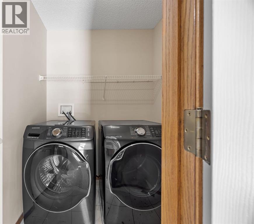 119 Valley Glen Bay NW, Calgary, Alberta  T3B 5P9 - Photo 25 - A2303270