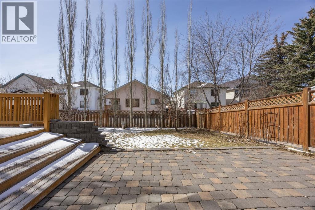 119 Valley Glen Bay NW, Calgary, Alberta  T3B 5P9 - Photo 46 - A2303270