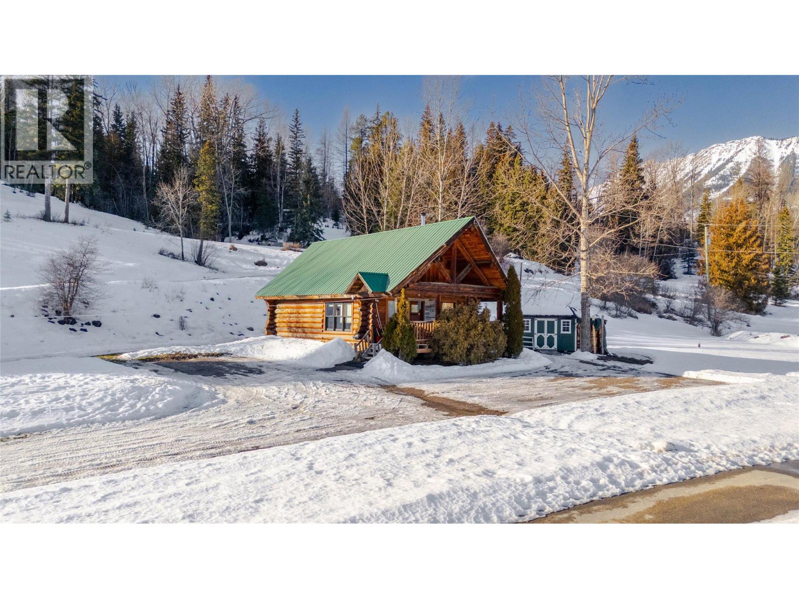 2131 Highway 3 Highway, Fernie, British Columbia  V0B 1M5 - Photo 6 - 10372475