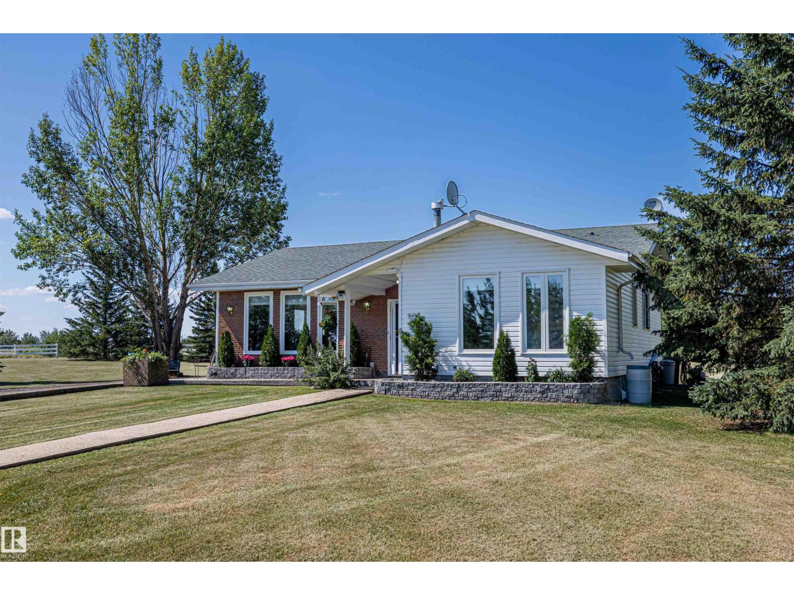 21341 Twp Road 534, Rural Strathcona County, Alberta  T8G 2B2 - Photo 2 - E4483457