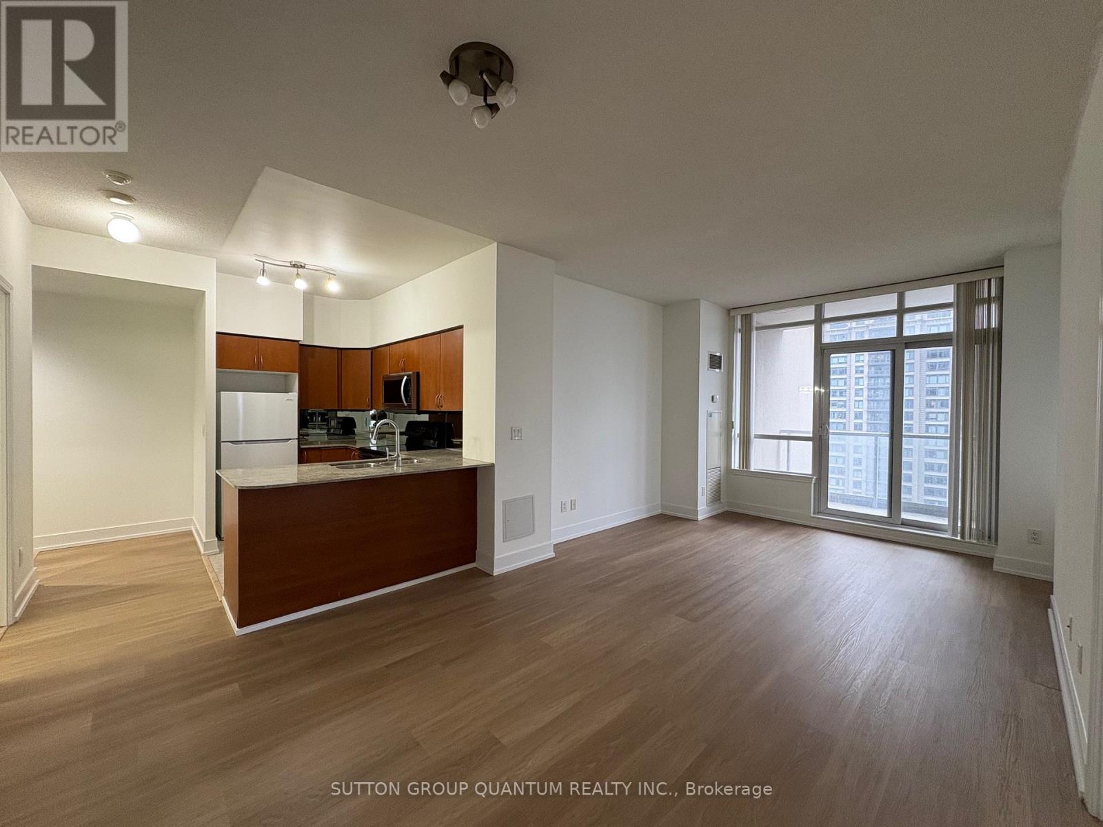 2508 - 388 Prince Of Wales Drive, Mississauga, Ontario  L5B 0A1 - Photo 2 - W13028172