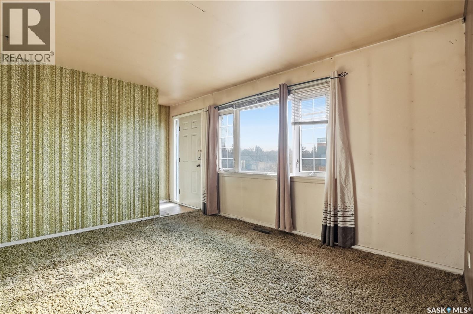 2123 St George Avenue, Saskatoon, Saskatchewan  S7M 0K6 - Photo 9 - SK033563