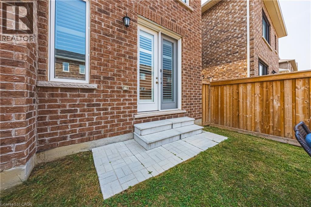 728 Kennedy Circle W, Milton, Ontario  L9E 1R9 - Photo 38 - 40822236