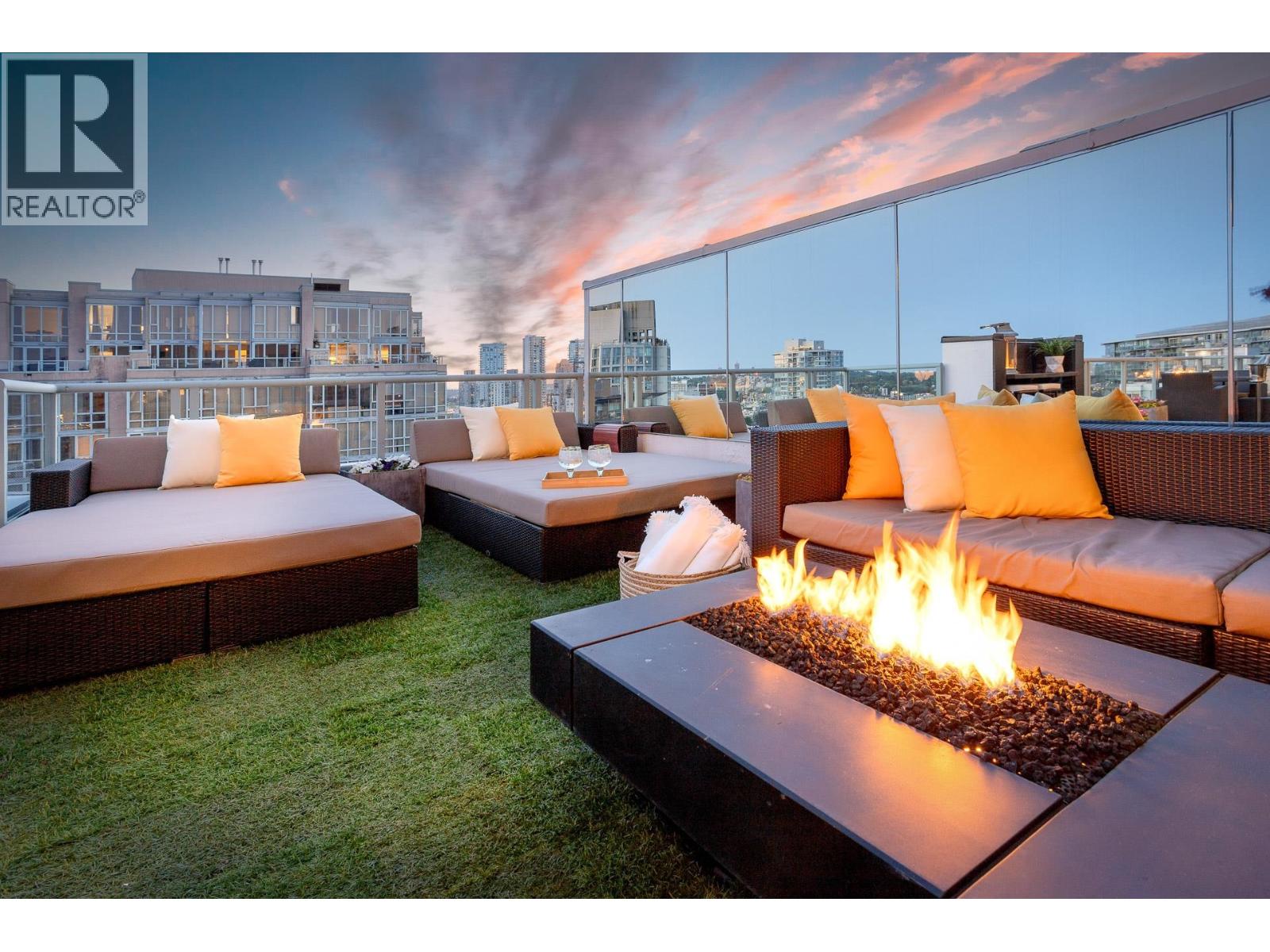 Ph1 930 Cambie Street, Vancouver, British Columbia  V6B 5X6 - Photo 2 - R3110273