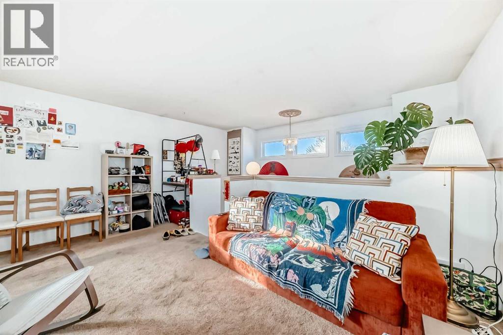 142 Hunterhorn Drive NE, Calgary, Alberta  T3P 0B1 - Photo 12 - A2280035