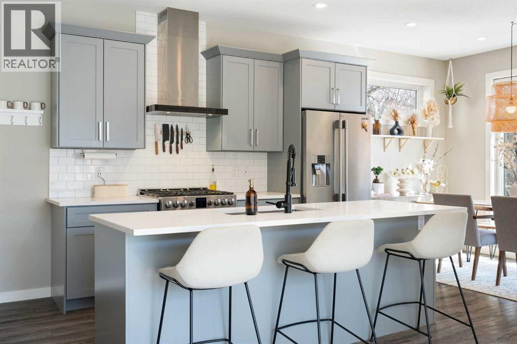 1702 19 Avenue Sw, Calgary, Alberta  T2T 6W6 - Photo 3 - A2299624