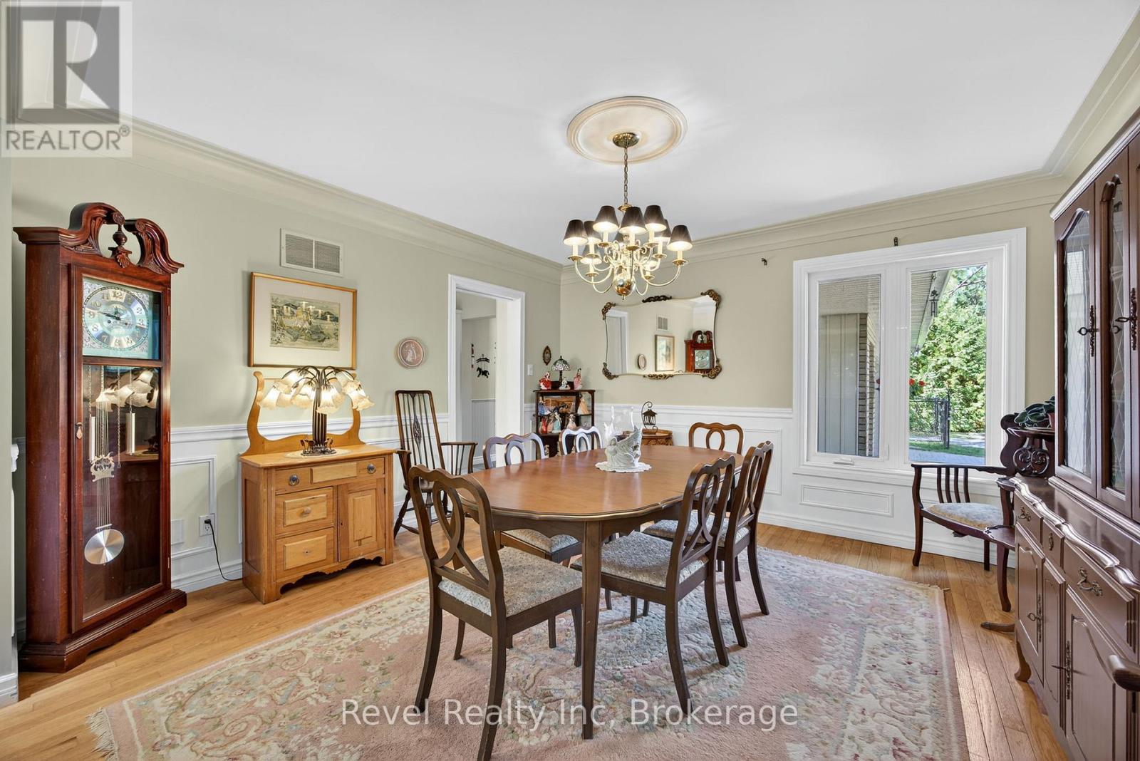 7190 93 Highway, Tiny, Ontario  L0K 2E1 - Photo 14 - S12772826