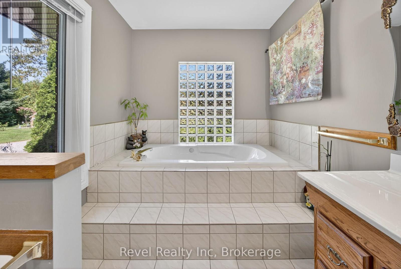 7190 93 Highway, Tiny, Ontario  L0K 2E1 - Photo 17 - S12772826