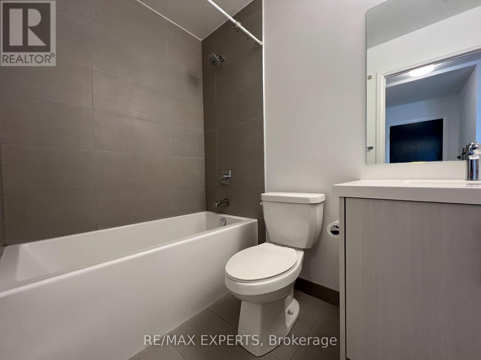 413 - 286 Main Street, Toronto, Ontario  M4C 0B3 - Photo 6 - E12915126