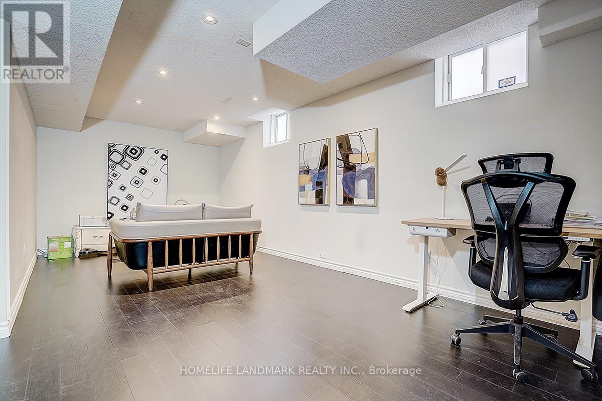 2455 Felhaber Crescent, Oakville, Ontario  L6H 7N8 - Photo 36 - W13027740