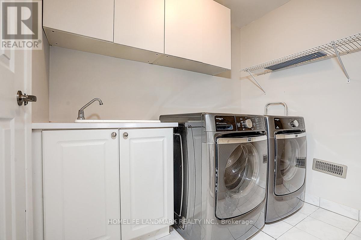 2455 Felhaber Crescent, Oakville, Ontario  L6H 7N8 - Photo 32 - W13027740