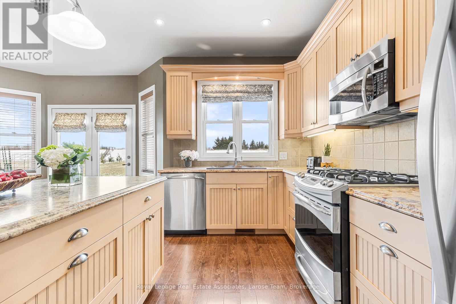 5484 Attema Crescent, West Lincoln, Ontario  L0R 1Y0 - Photo 19 - X12896822