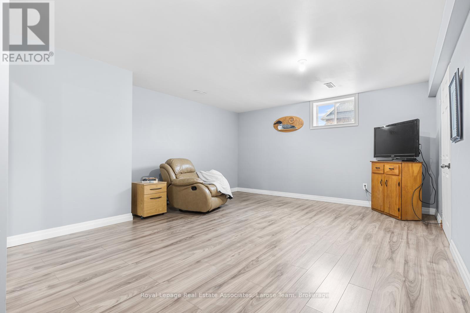 5484 Attema Crescent, West Lincoln, Ontario  L0R 1Y0 - Photo 33 - X12896822