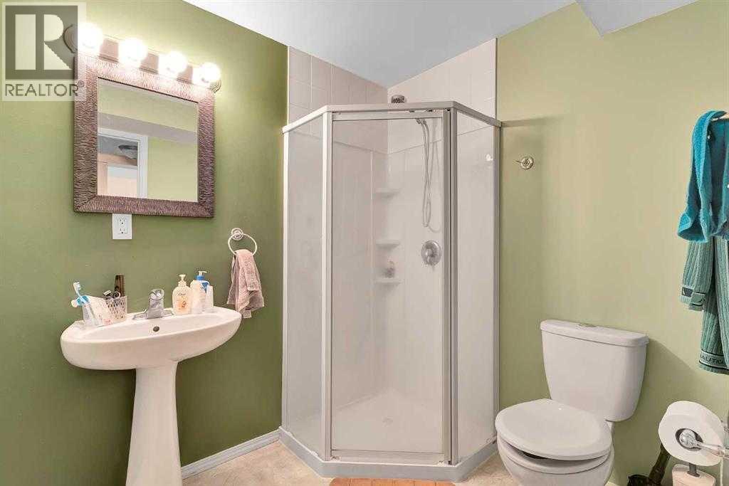 83 Luxstone Crescent Sw, Airdrie, Alberta  T4B 2W7 - Photo 19 - A2295321