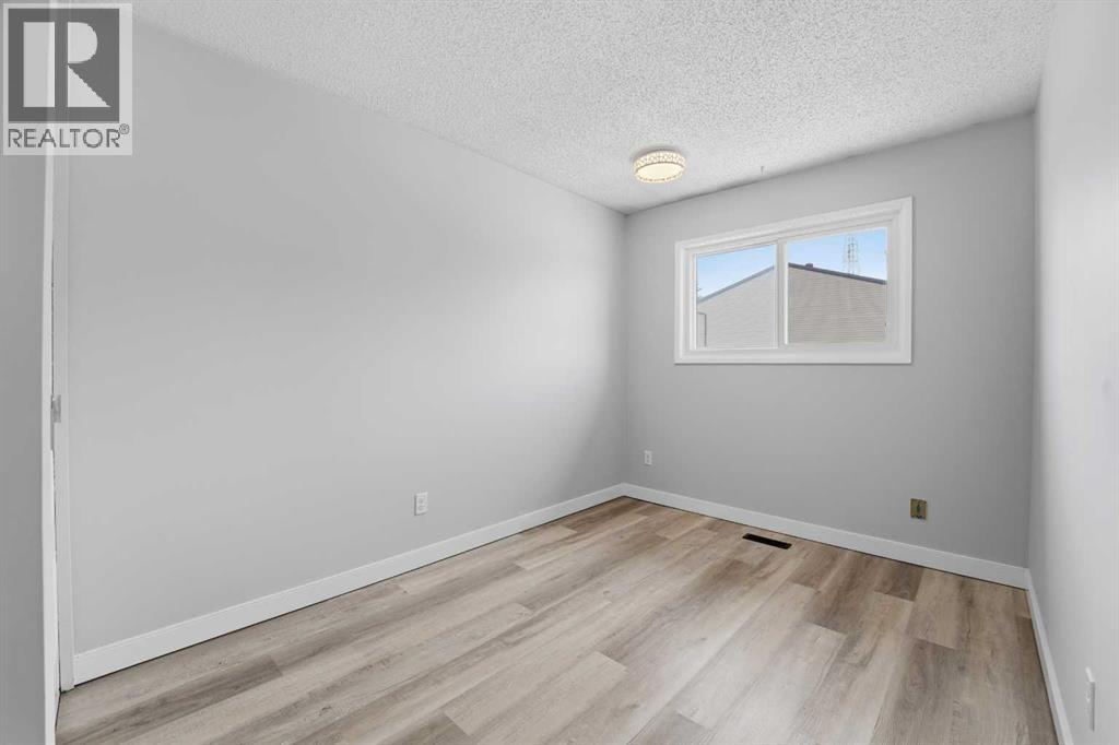 1, 96 Holmes Street, Red Deer, Alberta  T4P 6G6 - Photo 14 - A2288471