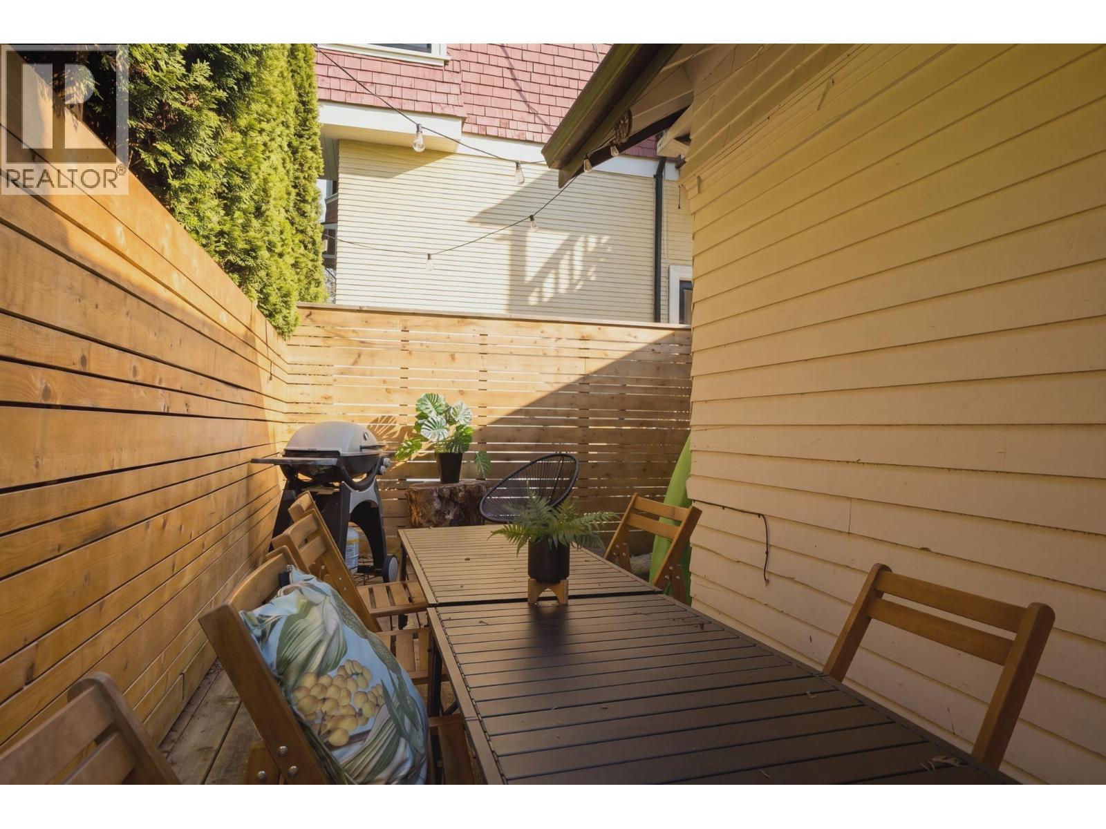 737-745 St. Andrews Avenue, North Vancouver, British Columbia  V7L 3L1 - Photo 28 - R3113769