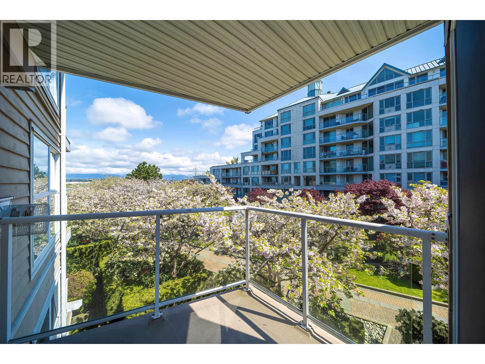 311 5880 Dover Crescent, Richmond, British Columbia  V7C 5P5 - Photo 2 - R2994043