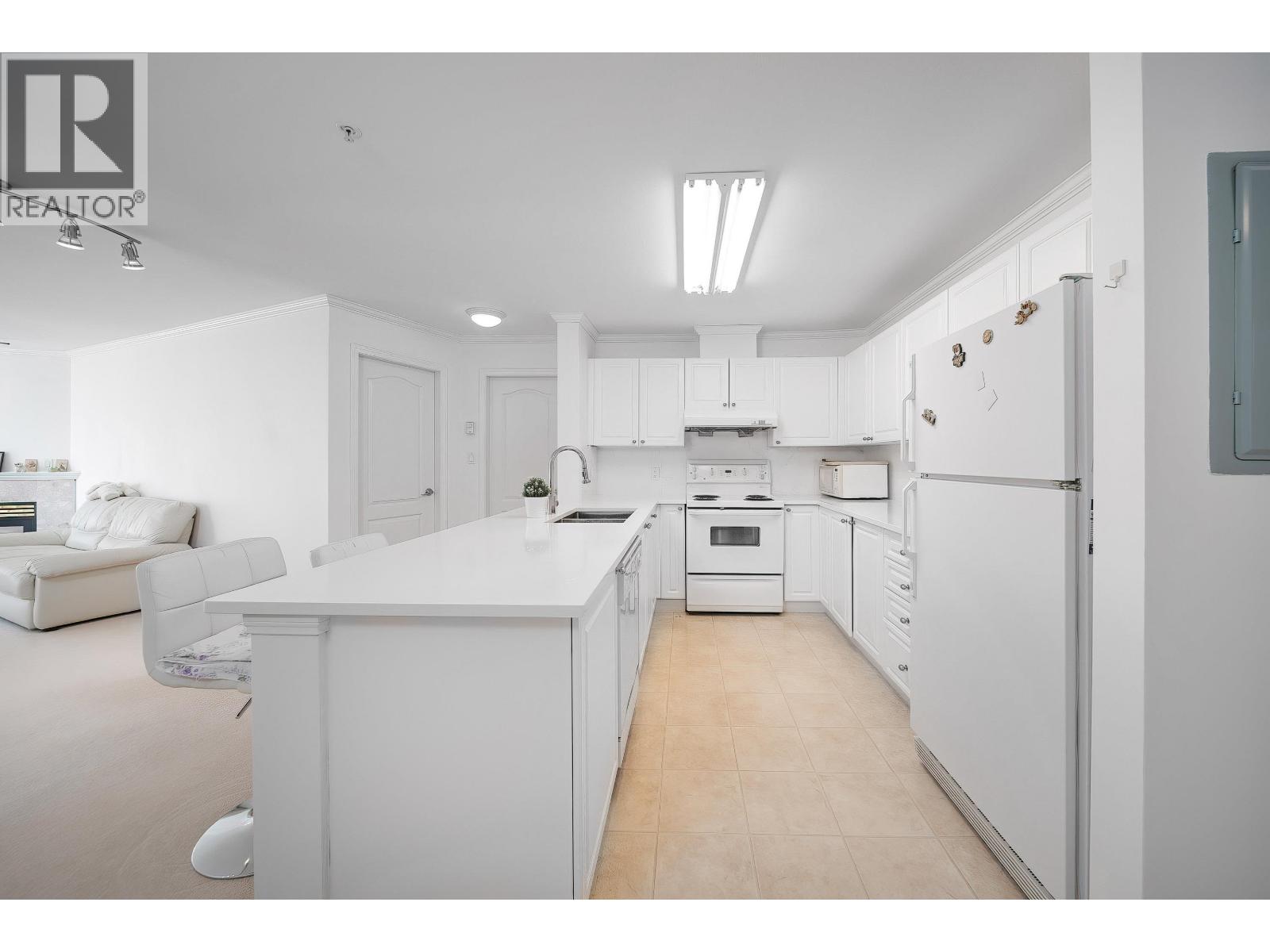 311 5880 Dover Crescent, Richmond, British Columbia  V7C 5P5 - Photo 9 - R2994043