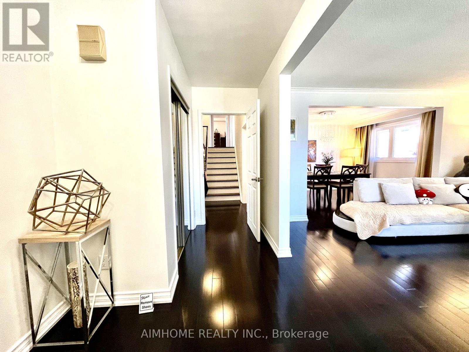 68 Sawley Drive, Toronto, Ontario  M2K 2J5 - Photo 2 - C13010486