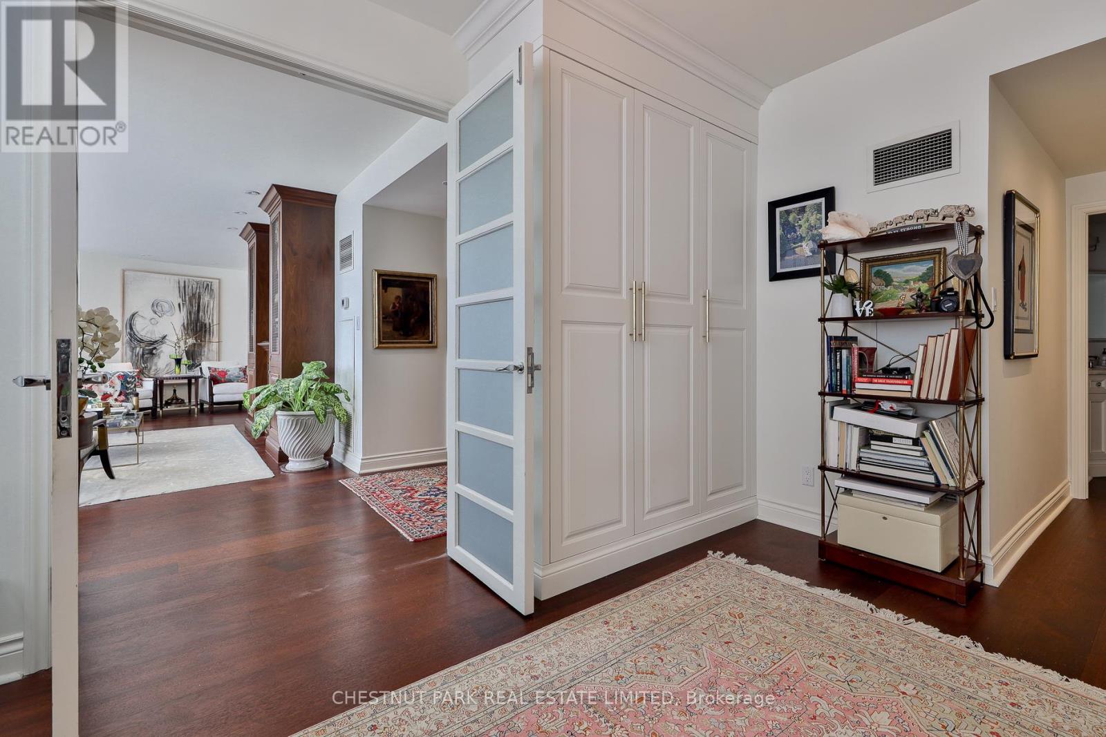 204 - 77 Avenue Road, Toronto (Annex), Ontario  M5R 3R8 - Photo 23 - C13028184