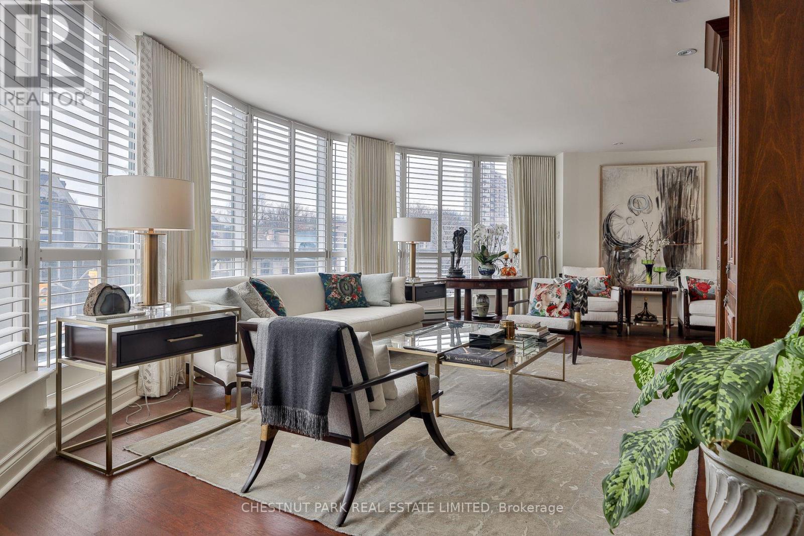 204 - 77 Avenue Road, Toronto (Annex), Ontario  M5R 3R8 - Photo 3 - C13028184